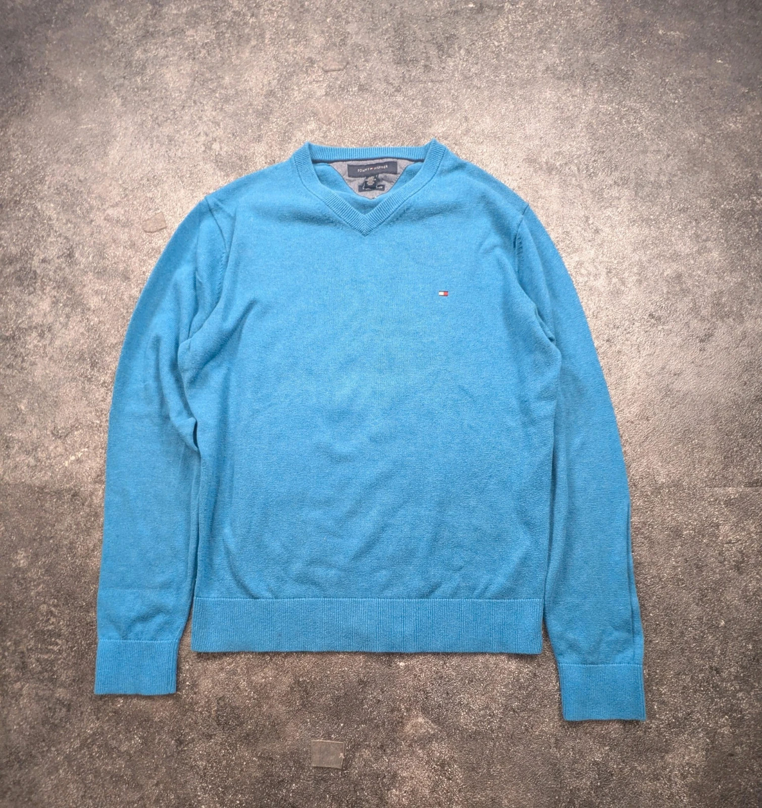 Pull Tommy Hilfiger Premium Cotton col V bleu – Taille S – logo brodé – Tommy Hilfiger – taille S 2