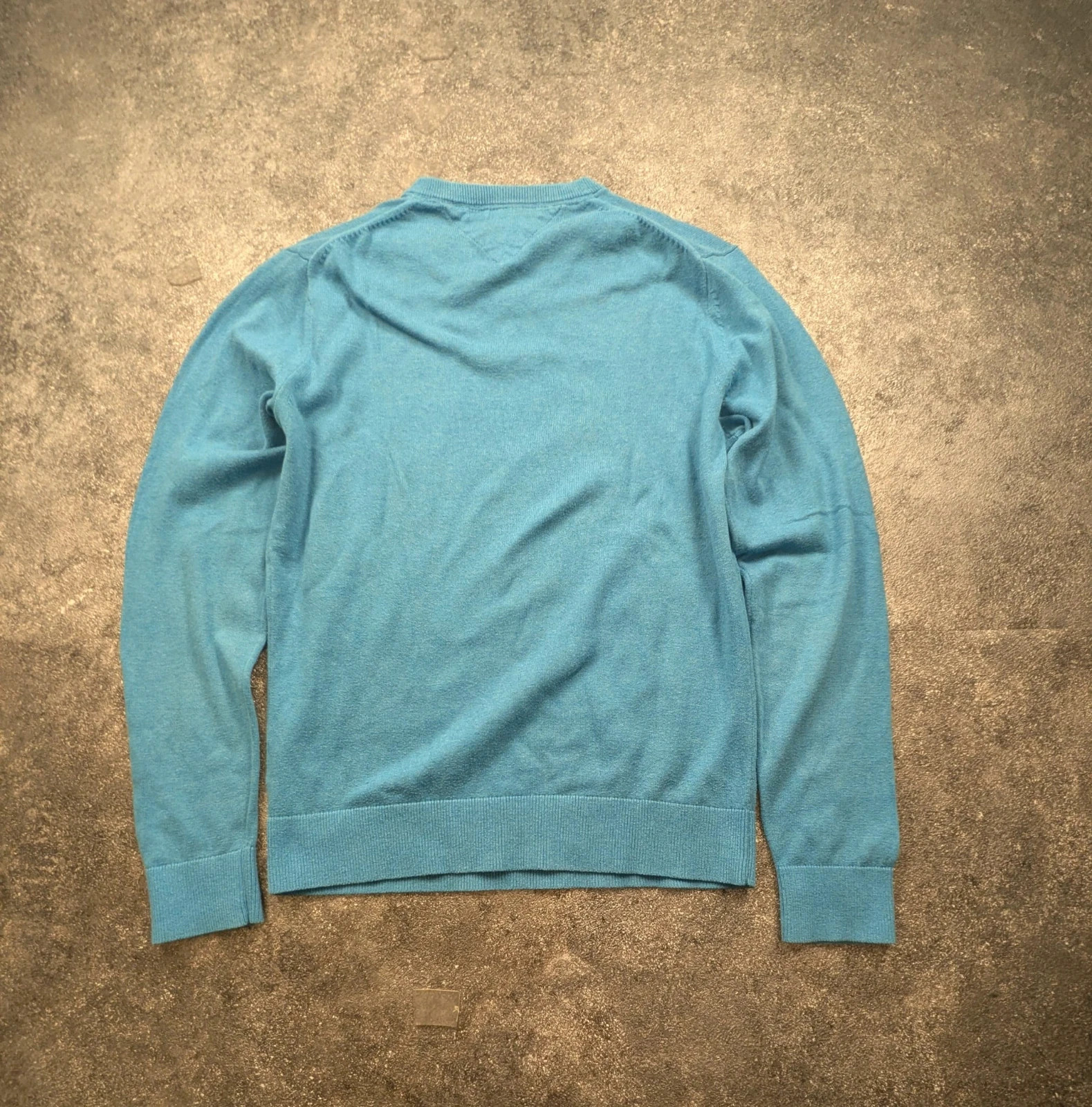 Pull Tommy Hilfiger Premium Cotton col V bleu – Taille S – logo brodé – Tommy Hilfiger – taille S 3