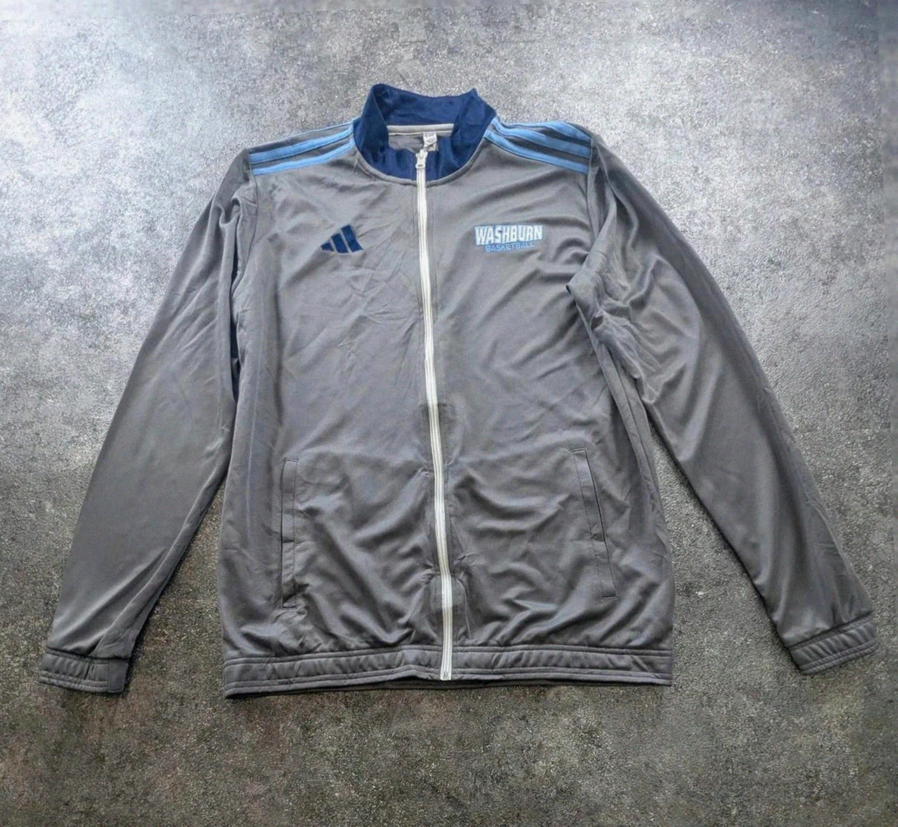 Veste adidas L gris bleu track jacket basketball Washburn brodé zip sport vintage – adidas – taille L