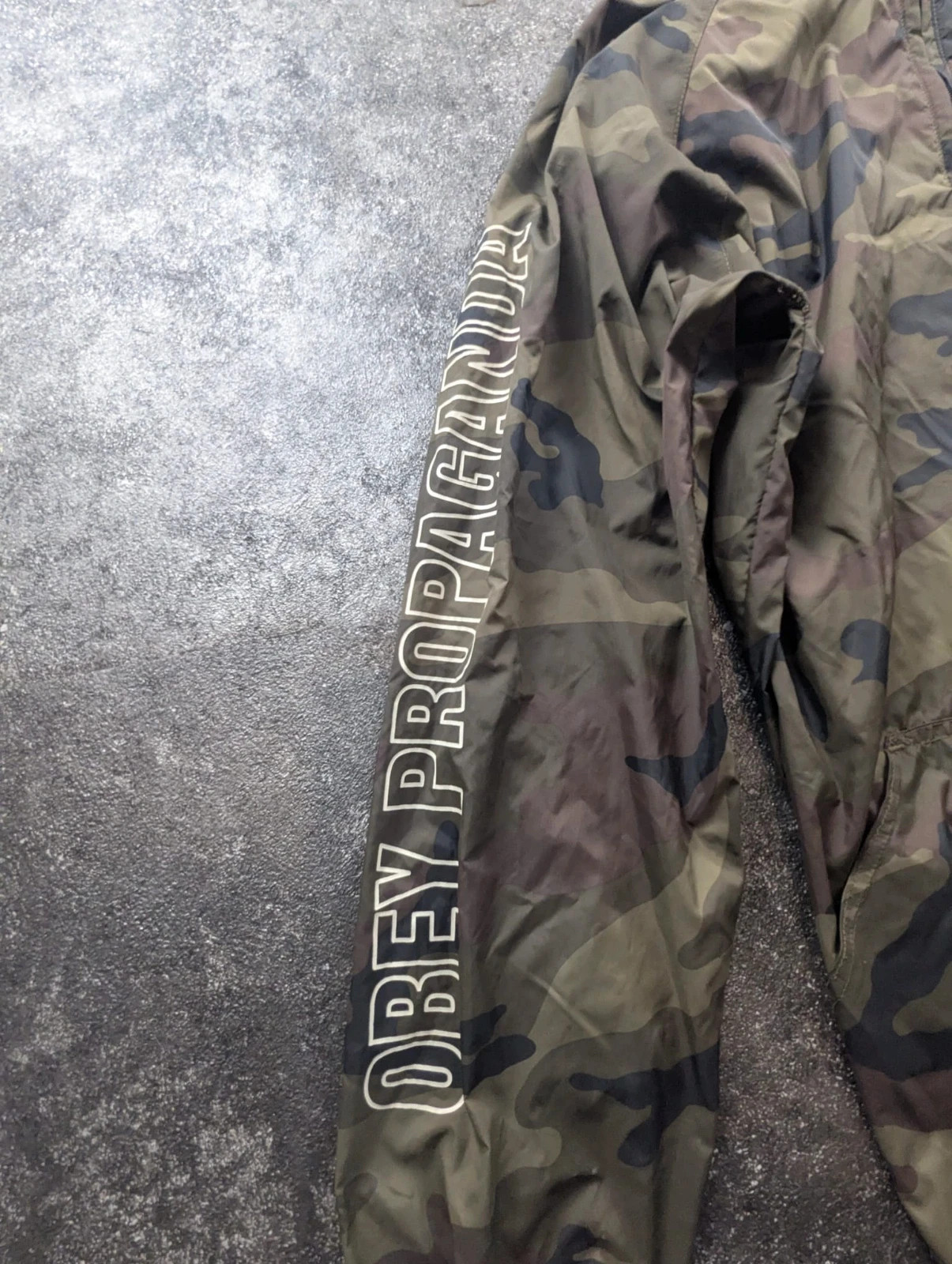 OBEY Propaganda coupe-vent léger camouflage – Streetwear Camo S – Obey – taille S 4