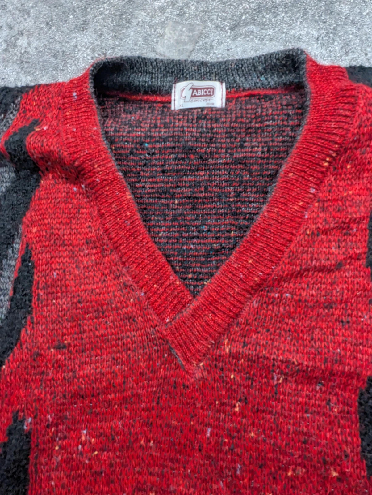 Pull vintage homme Tabicci laine Made in England rouge noir grandad crazy knit L/XL – Vintage Dressing – taille XL 3