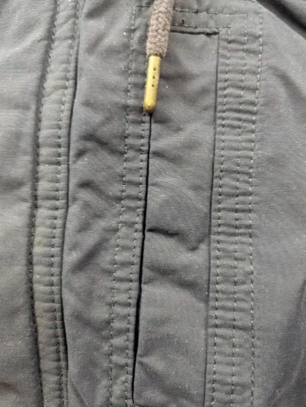 Parka Hollister California homme M bleu marine – veste hiver doublée sherpa à capuche – Hollister – taille M 4