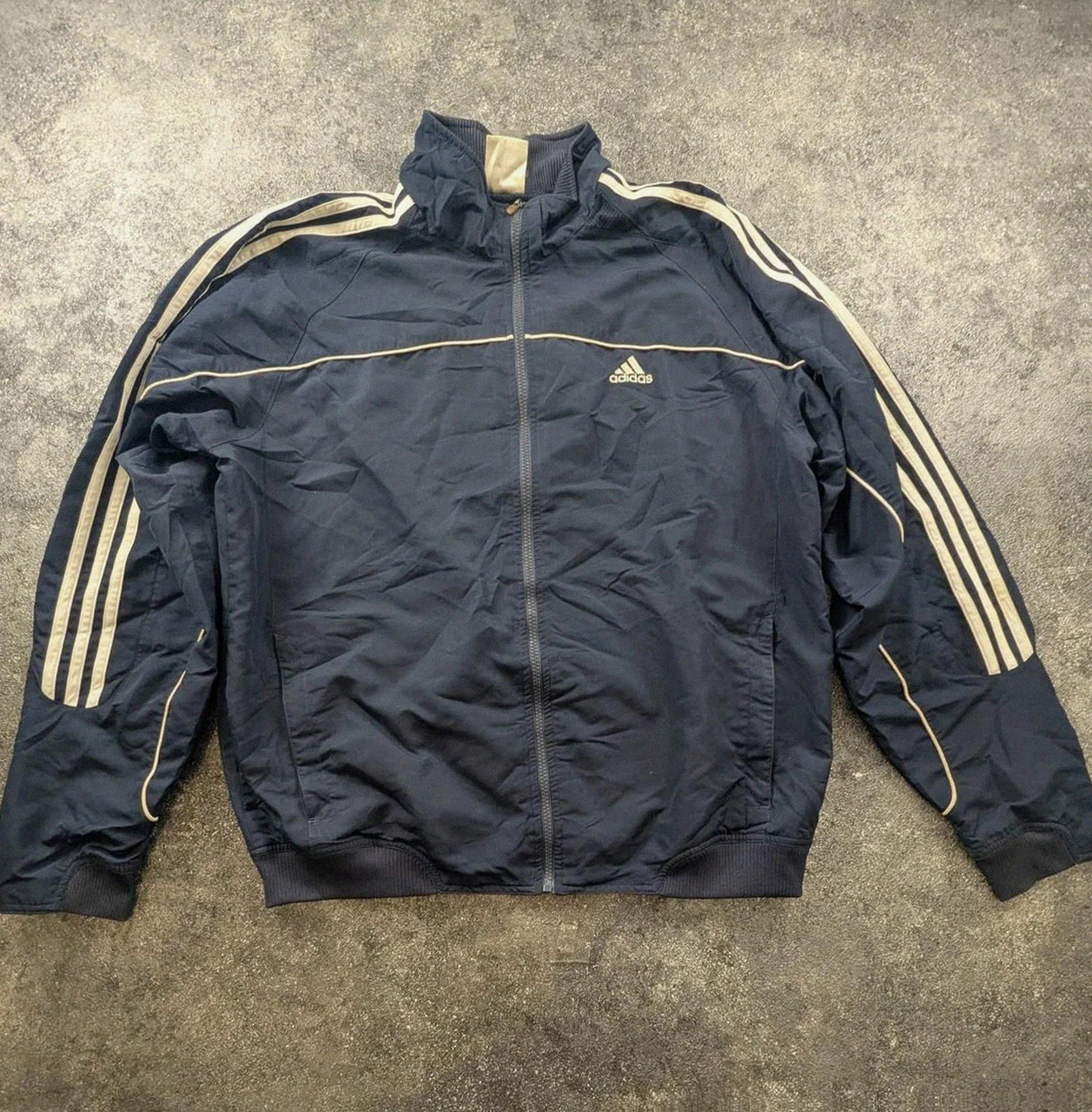 Veste Adidas vintage navy beige stripes y2k track jacket coupe vent sportwear rétro Taille L – adidas – taille L 2