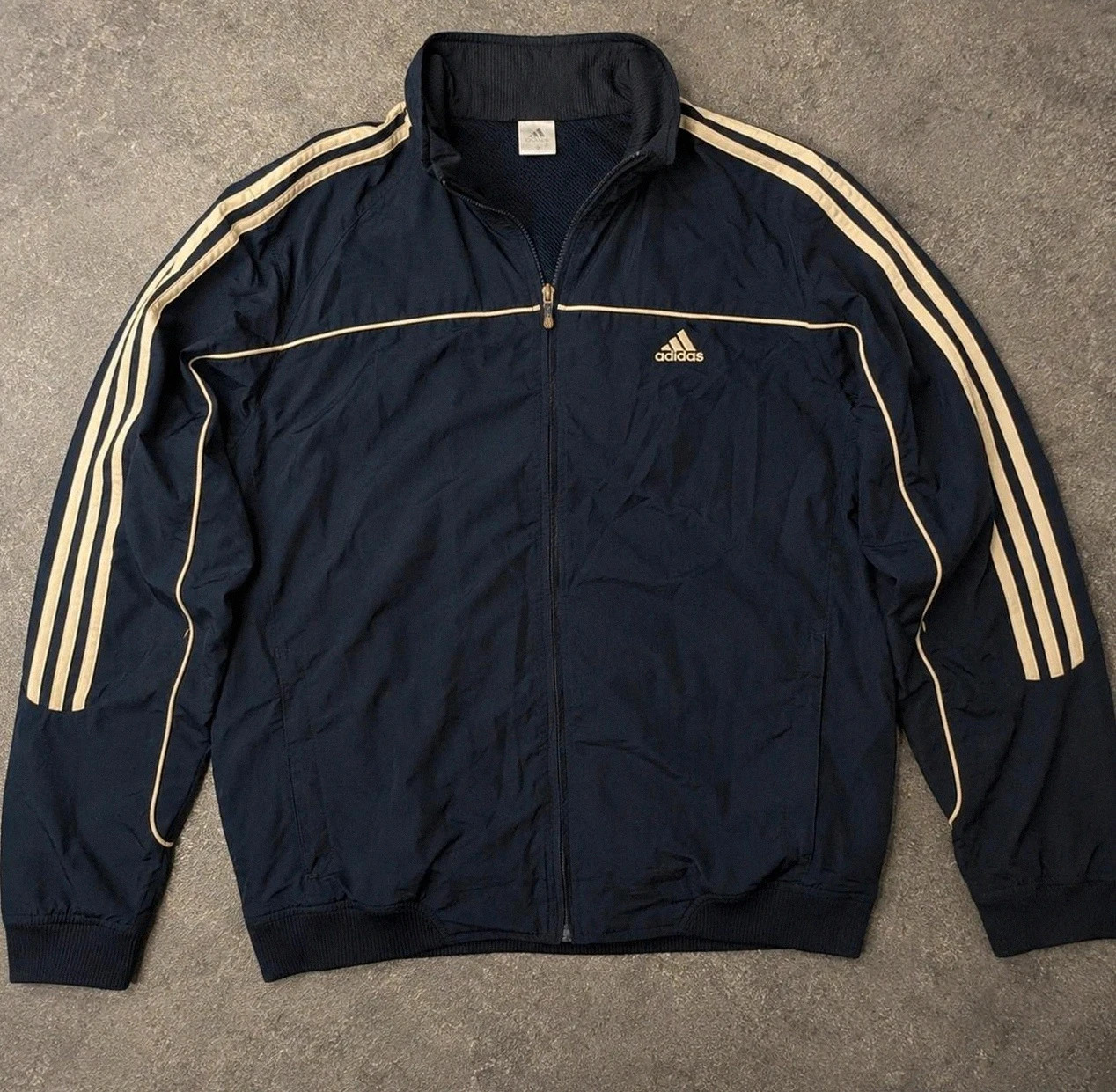 Veste Adidas vintage navy beige stripes y2k track jacket coupe vent sportwear rétro Taille L