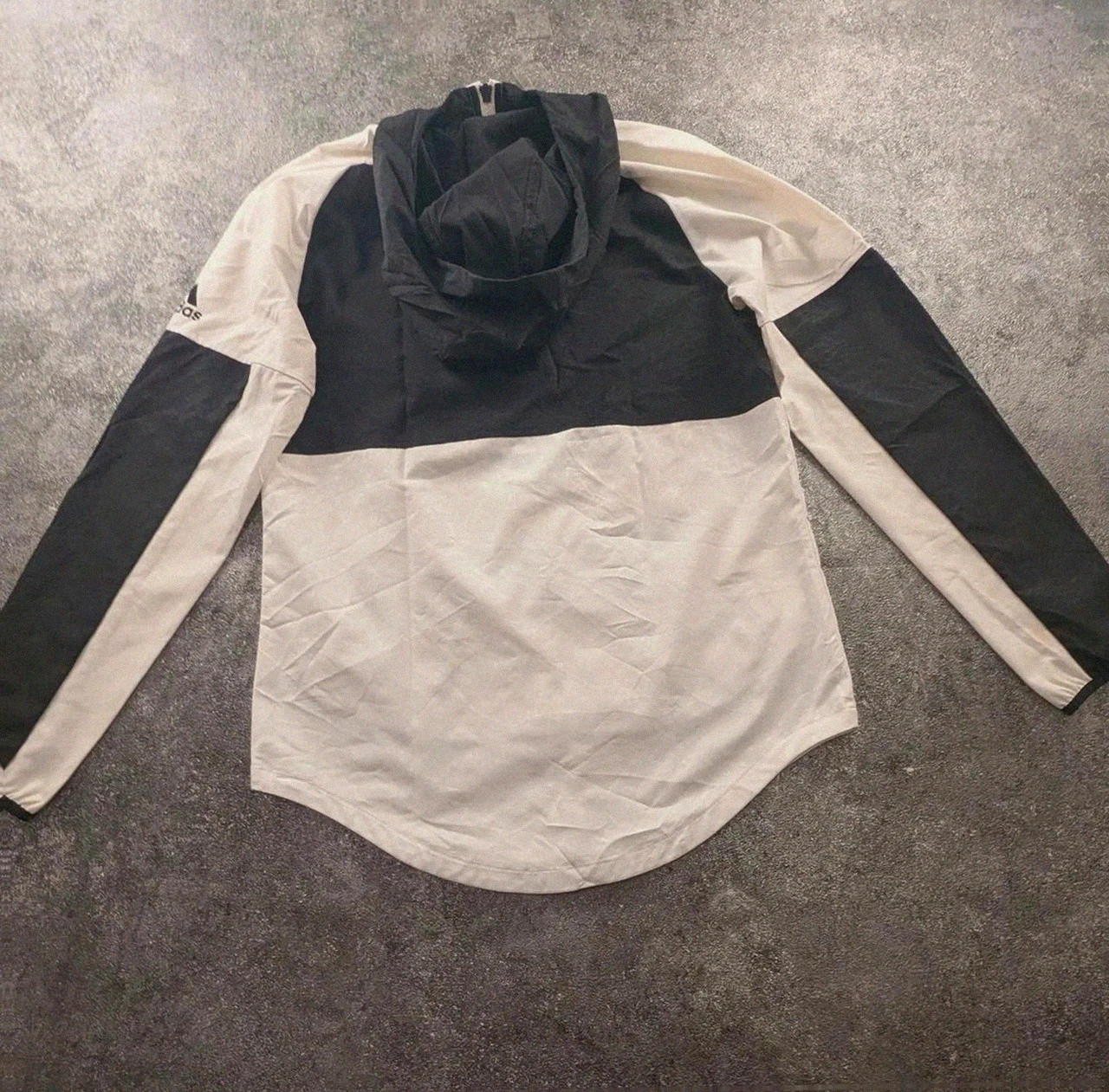 Veste coupe vent adidas noir crème capuche lightweight techwear S CE0284 – adidas – taille S 2