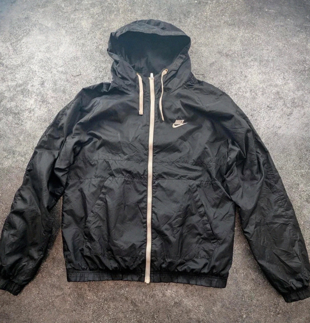 Nike veste coupe vent noire hooded windbreaker zip streetwear S
