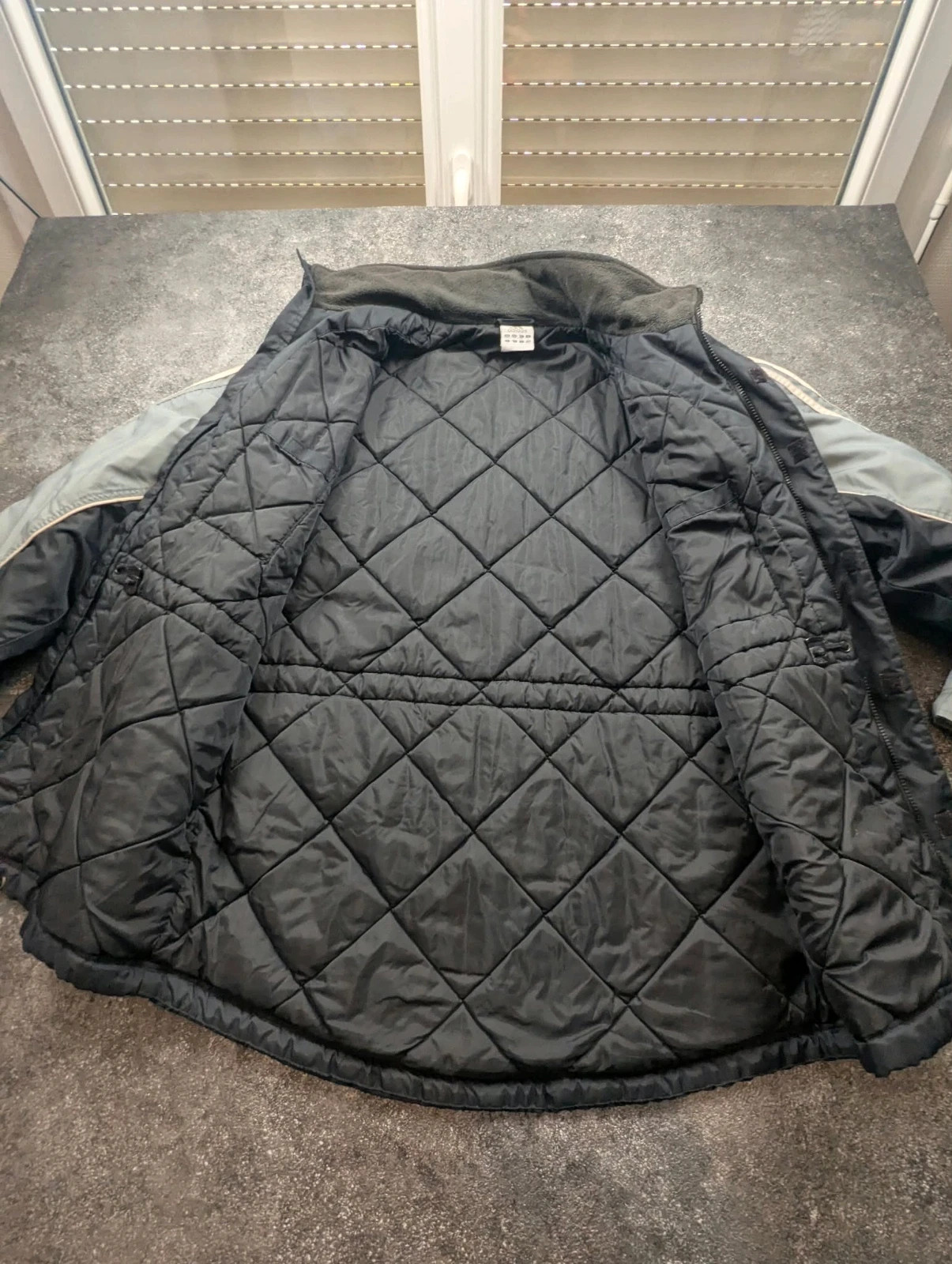 Adidas veste parka vintage M/L 3 bandes matelassée gris noir sportswear Y2K – adidas Originals – taille M 4