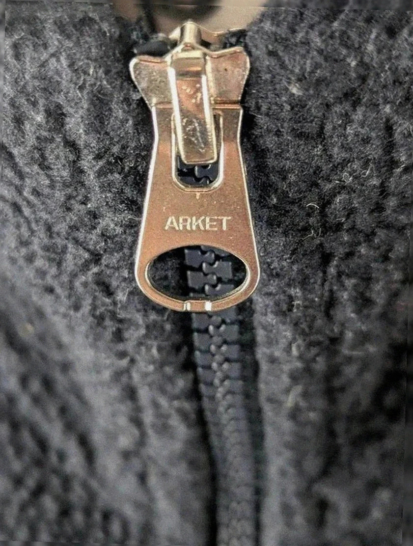 Polaire Arket pilou pilou façon half-zip , douce et cosy, très bon état mixte – ARKET – taille S 4