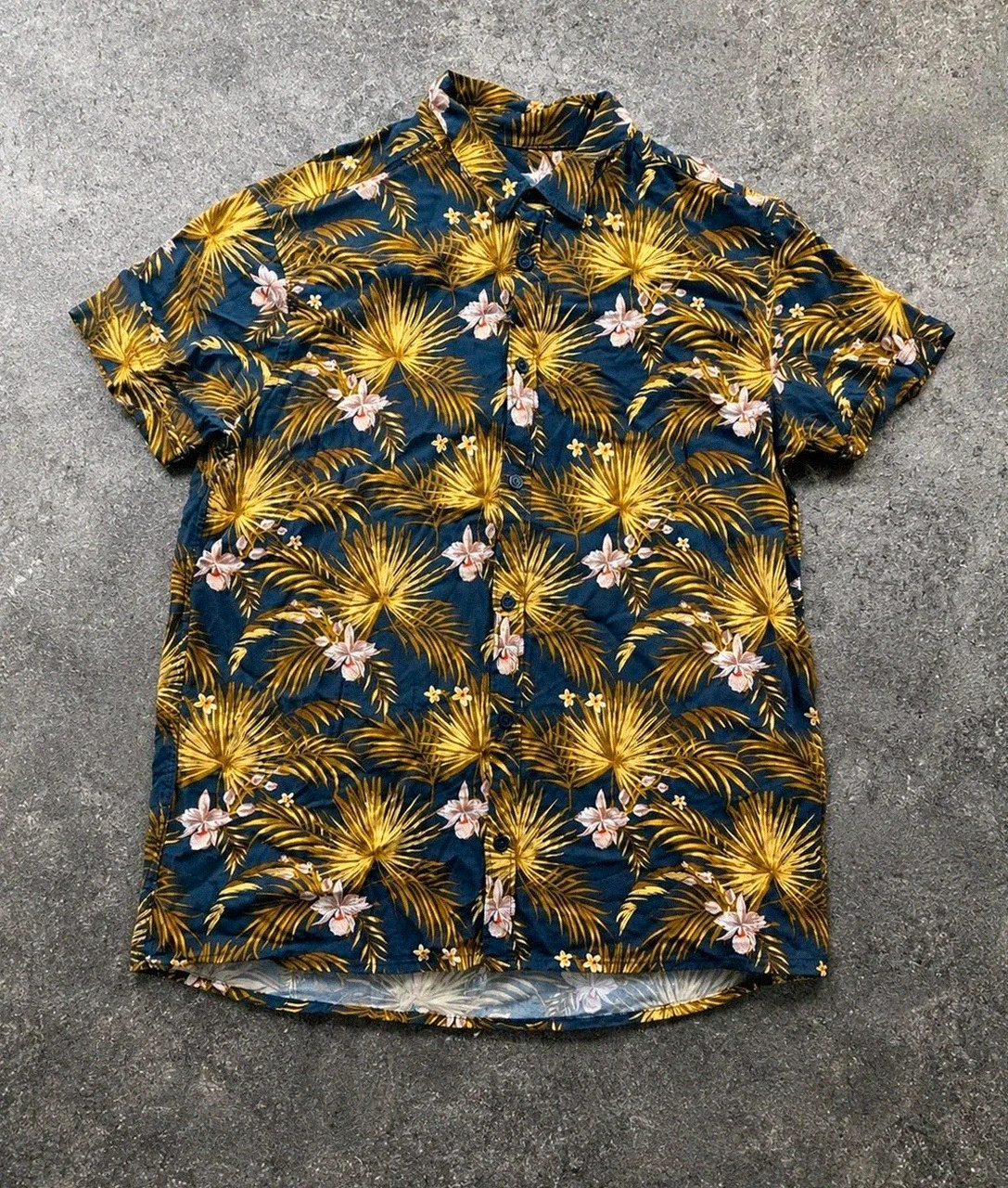 Chemise tropicale hawaïenne S viscose palmier floral vintage dressing 🌴