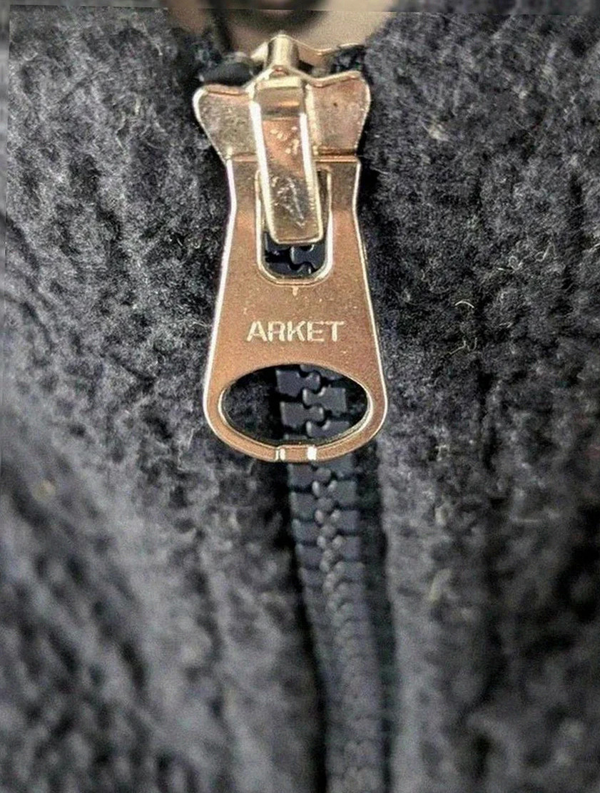 Polaire Arket pilou pilou façon half-zip , douce et cosy, très bon état mixte – ARKET – taille S 4