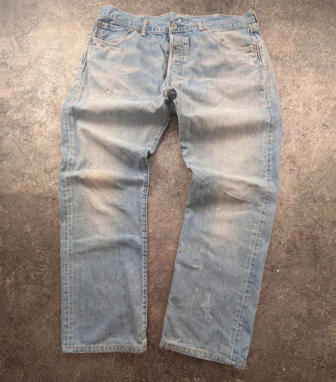 Jean Levi’s 501 W38 L32 straight fit denim vintage bleu clair coupe droite workwear streetwear rétro – Levi Strauss & Co. – taille W38 | FR 48 2