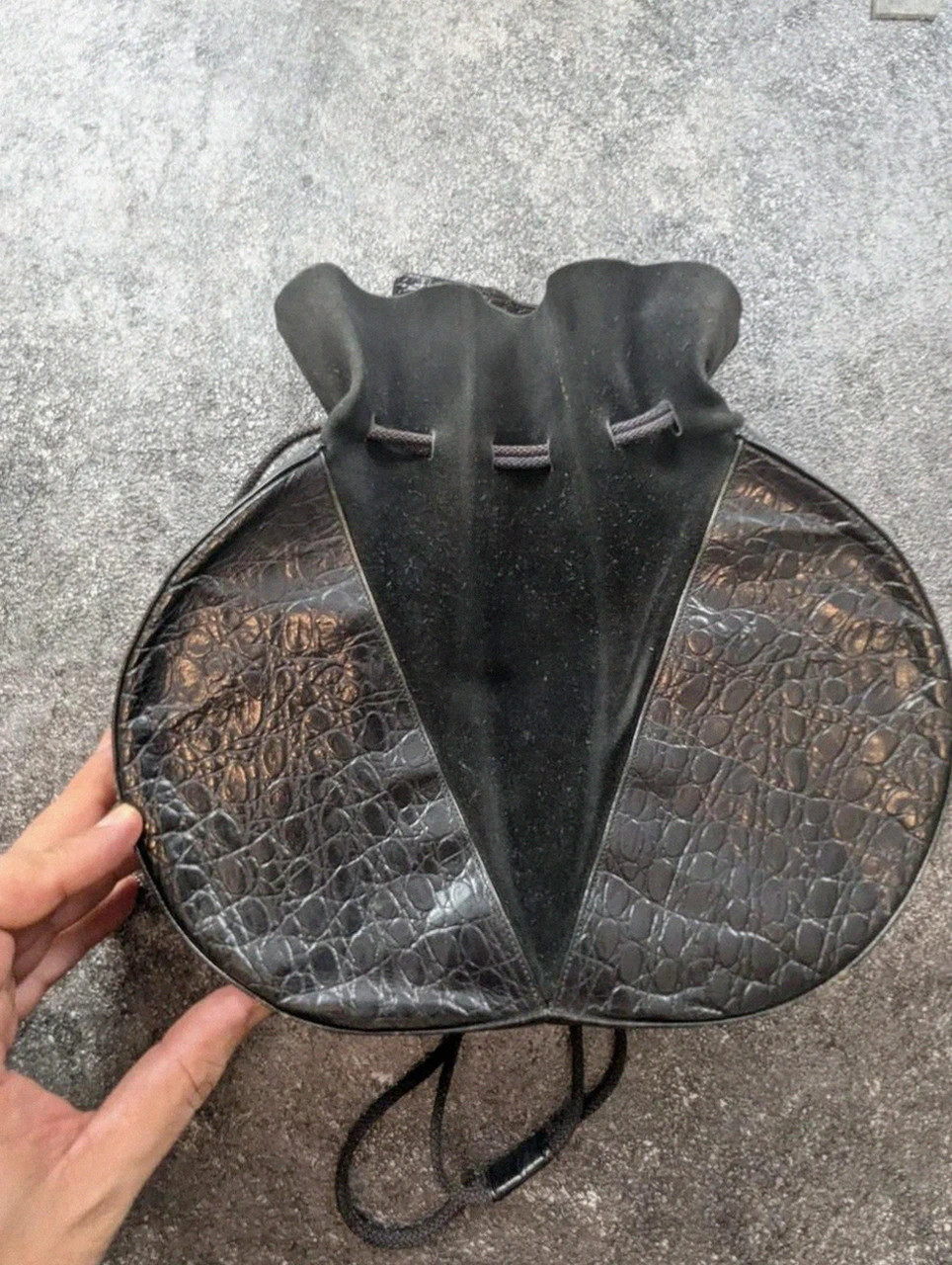 Sac à main vintage Xavier Danaud Paris Made in France – noir façon croco – sac créateur rétro rare – Xavier Danaud 3