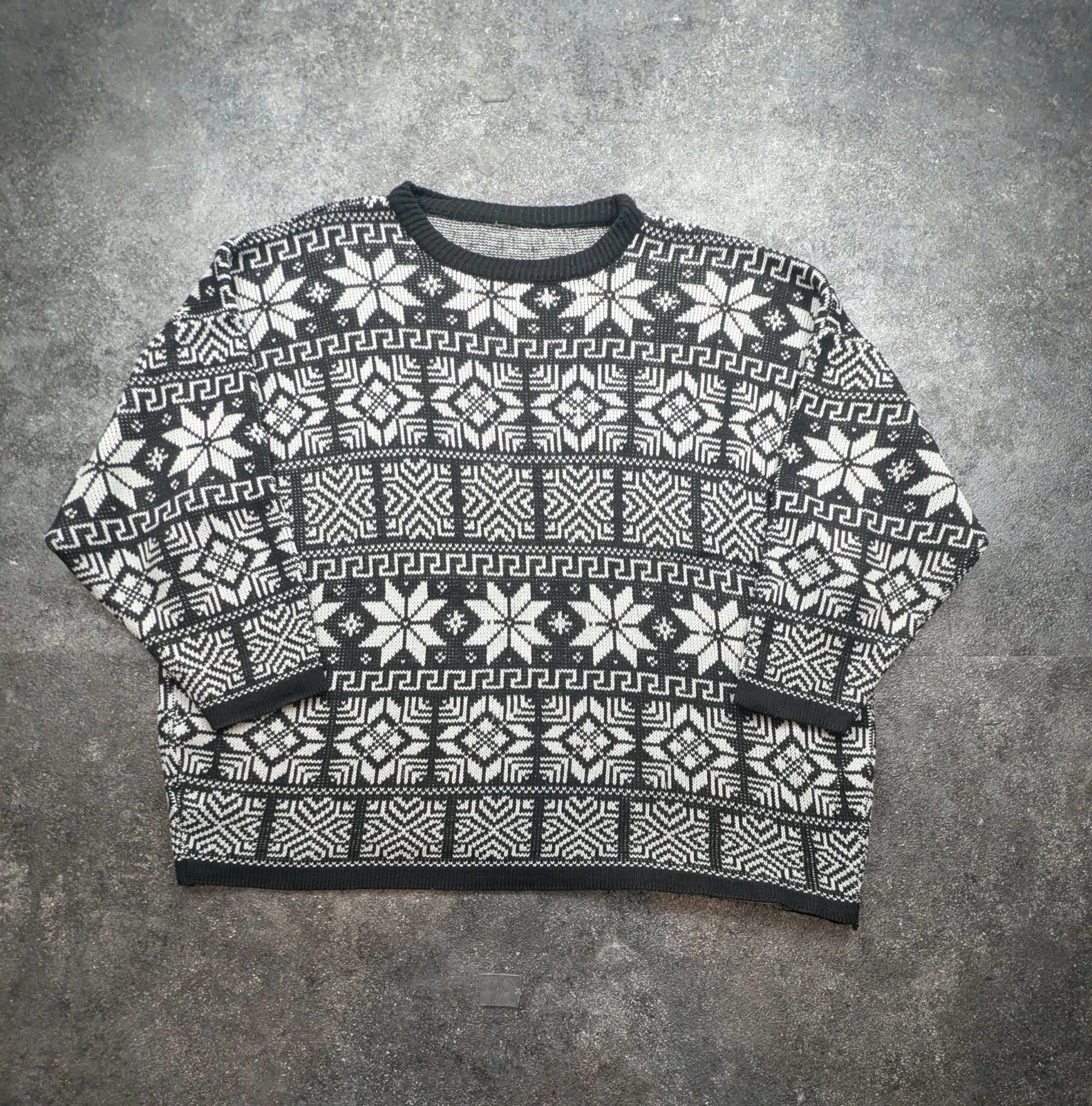 Pull jacquard nordique noir écru – Flocons Fair Isle – XL oversize – Vintage ski rétro