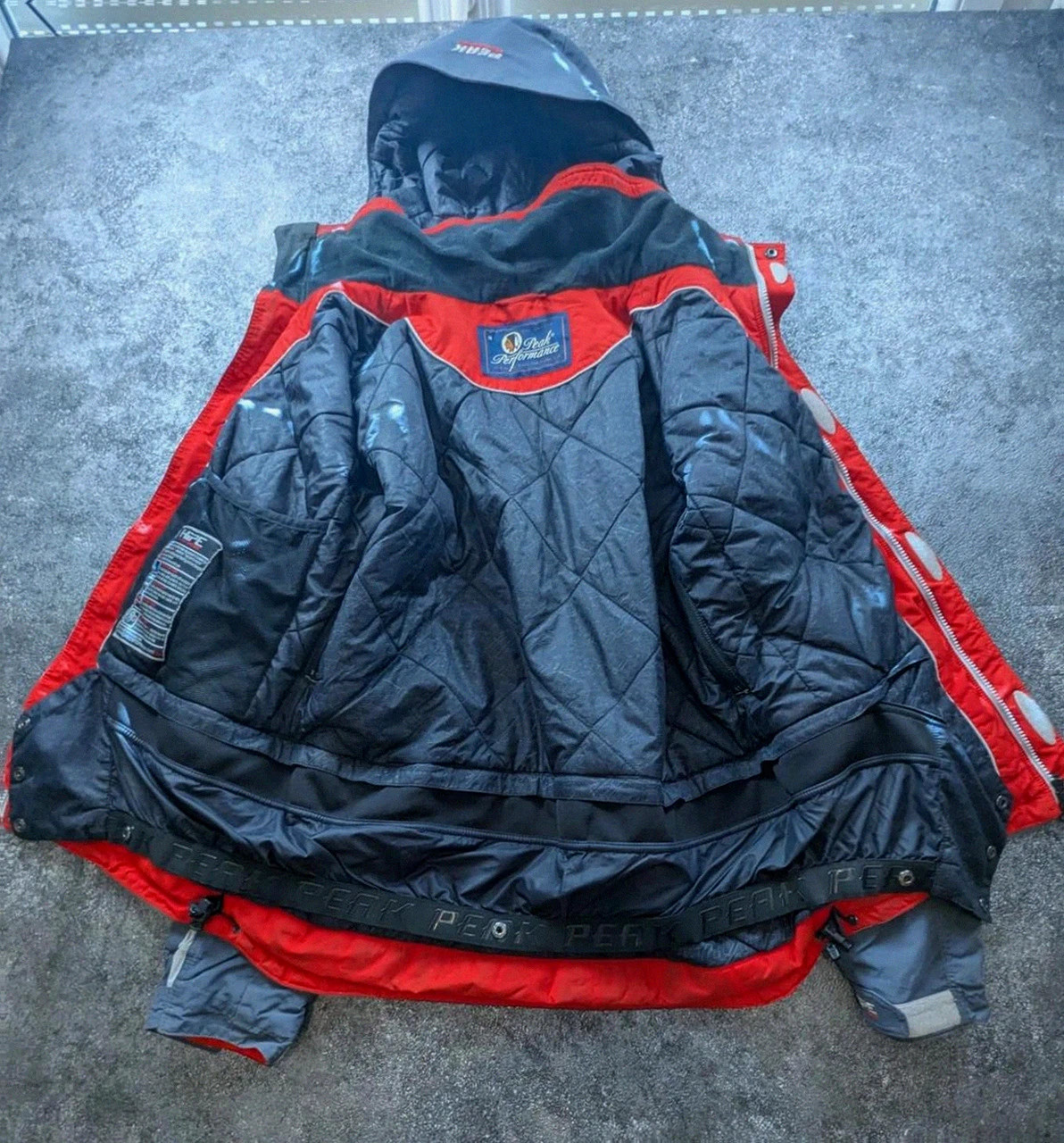 Veste ski Peak Performance Hipe Edge J rétro snowboard gorpcore – M – Peak Performance – taille M 4