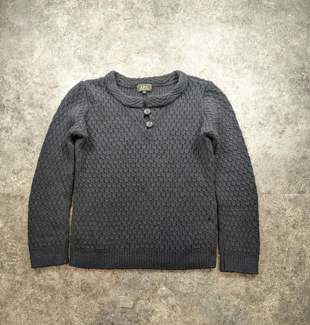 Pull A.p.c. Paris 100 % laine – Maille torsadée texturée – Henley 2 boutons – Vintage chic M – A.P.C. – taille M 2