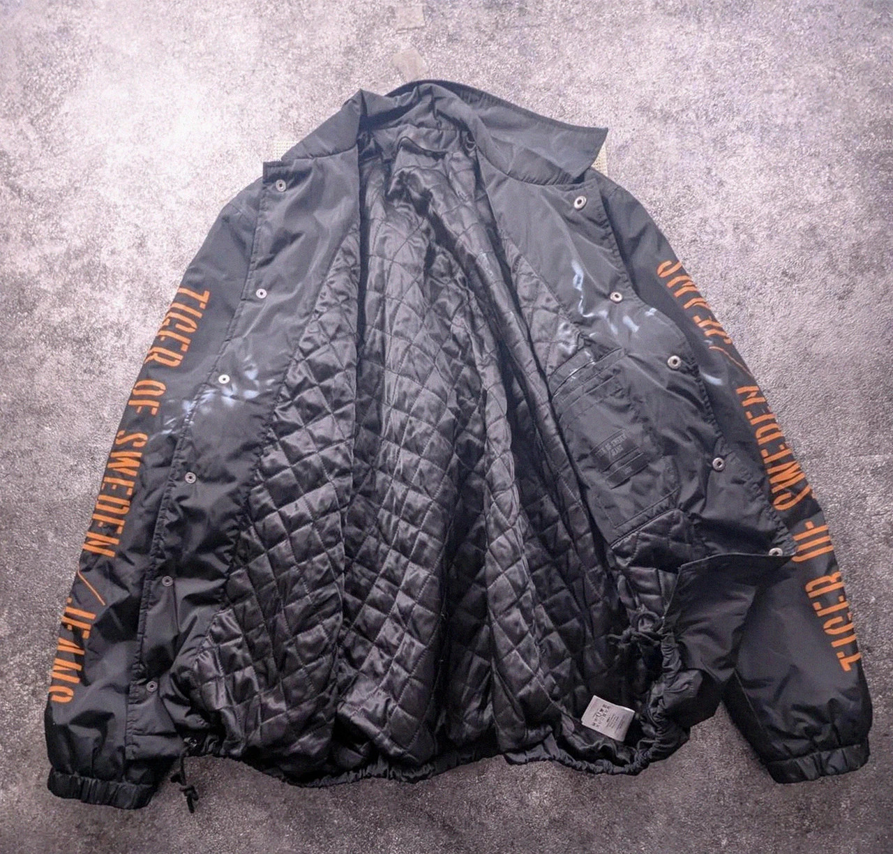 Jeans Coach Jacket Tiger of Sweden Bench noire matelassée Streetwear L – Tiger of Sweden – taille L 4