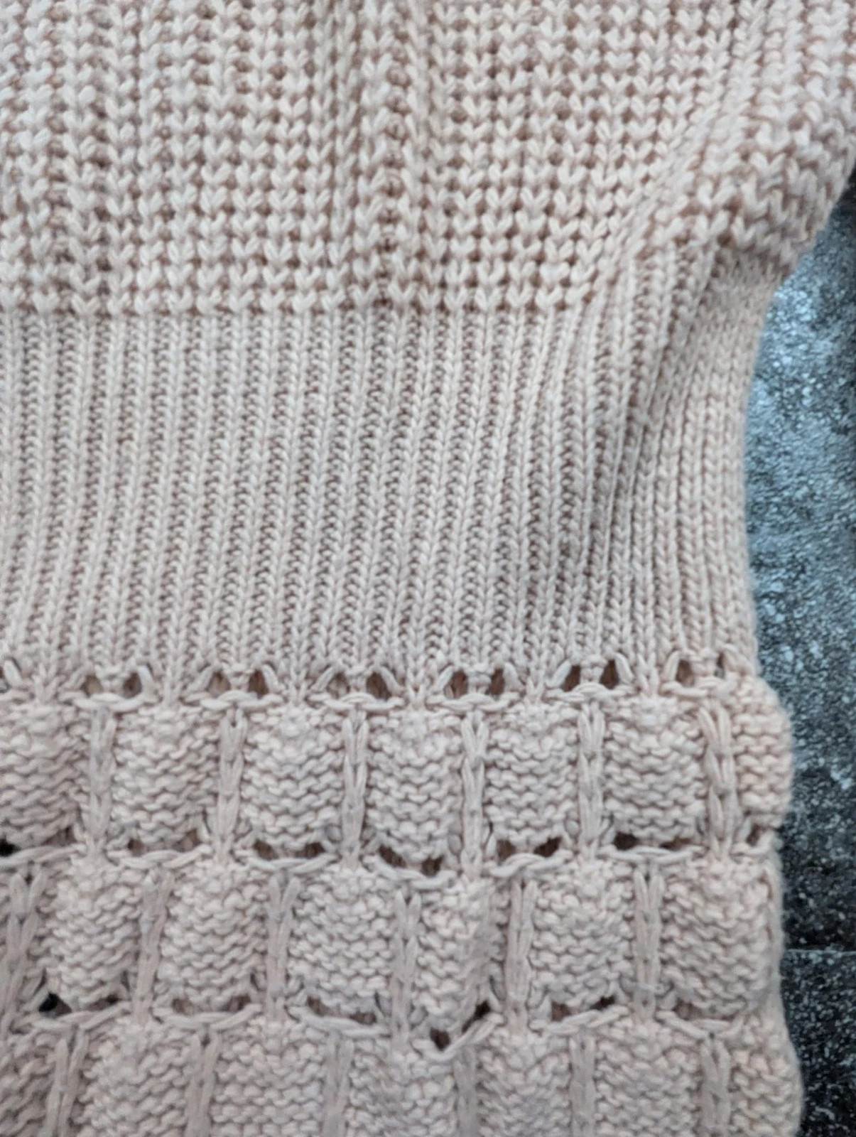 Robe pull vintage mohair laine rose poudré maille ajourée S/M bohème romantique Made in Italy – Vintage Dressing – taille S / 36 / 8 5