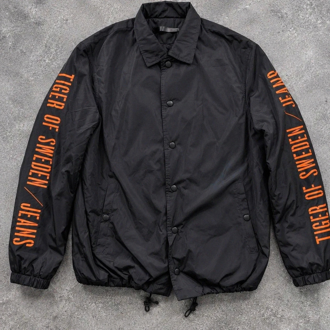 Jeans Coach Jacket Tiger of Sweden Bench noire matelassée Streetwear L