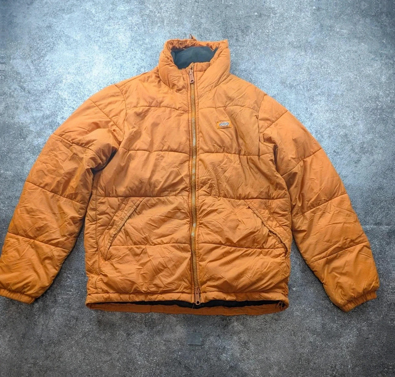 Dickies Doudoune Matelassée Homme Coloris Camel / Ocre Taille S (convient plutôt à un L) – Dickies – taille S 2