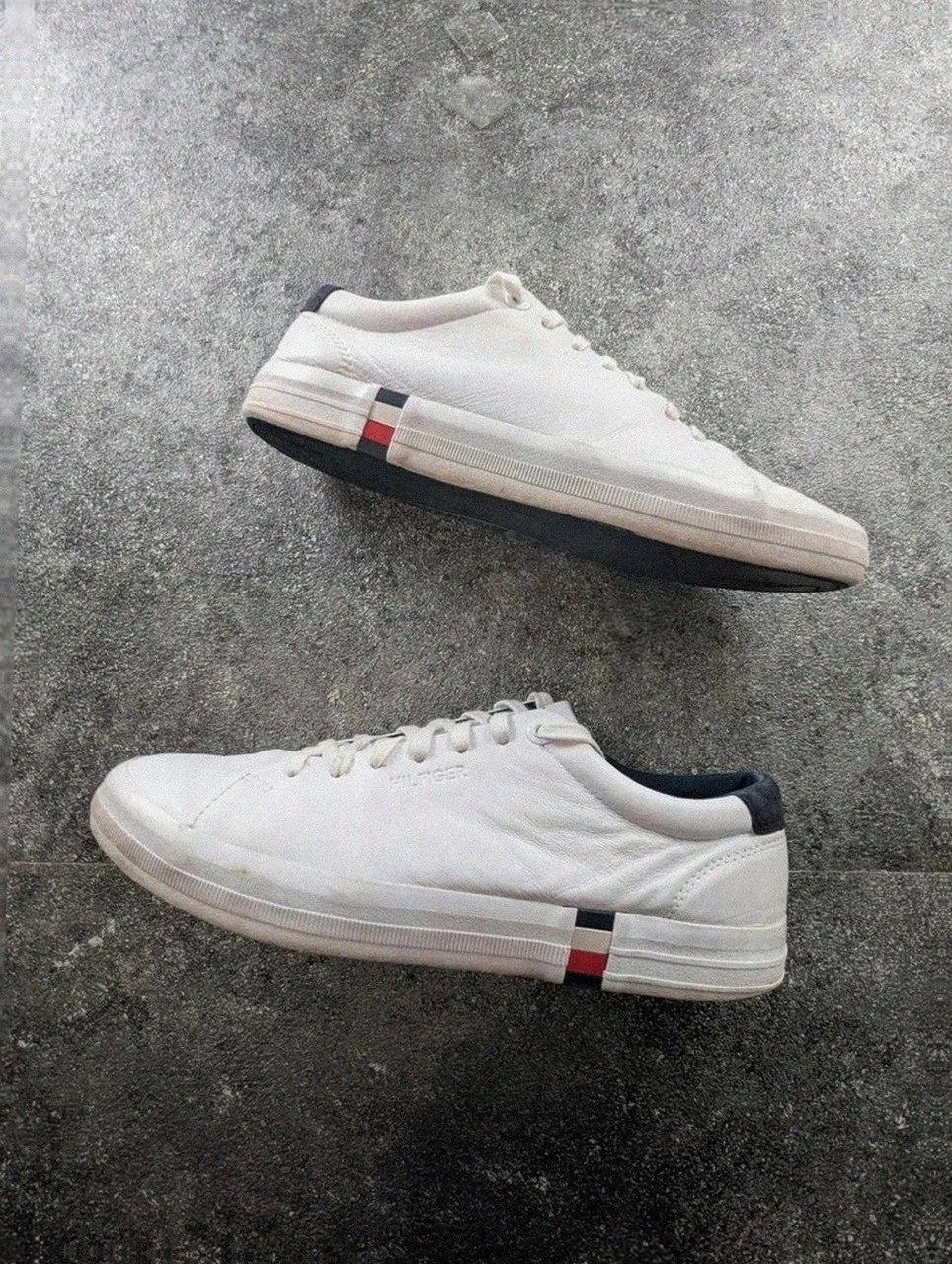 Sneakers homme Tommy Hilfiger Premium Vulc cuir blanc – 42 clean logo tricolore