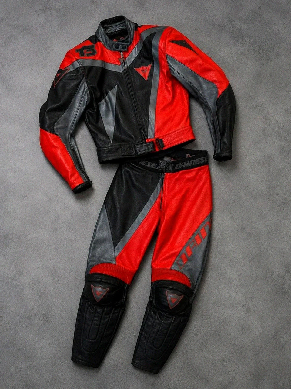 Dainese ensemble cuir moto racing 2 pièces vintage rouge noir taille 44 🇮🇹 mixte