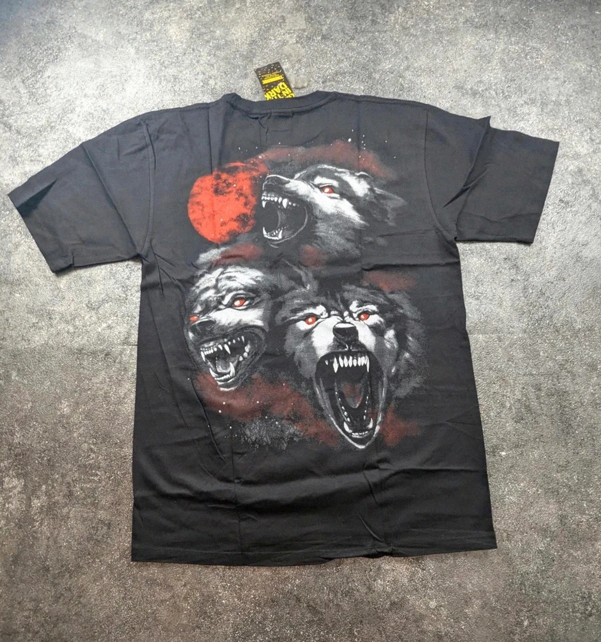 T-shirt Loups Thanabat Noir Rouge Glow In The Dark Neuf L Streetwear Gothique Horror – Vintage Dressing – taille L 3
