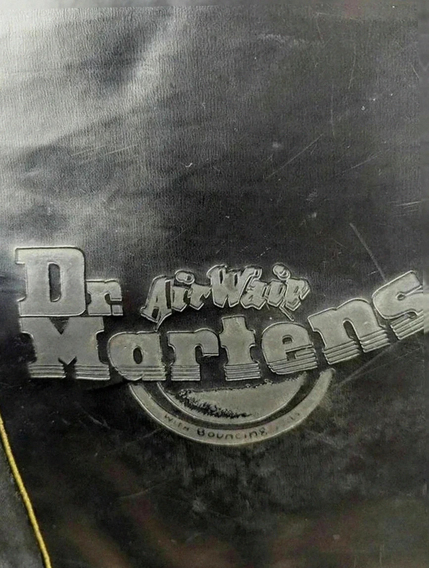 Sac vintage Dr. Martens bandoulière noir – messenger volumineux workwear – Dr. Martens 2