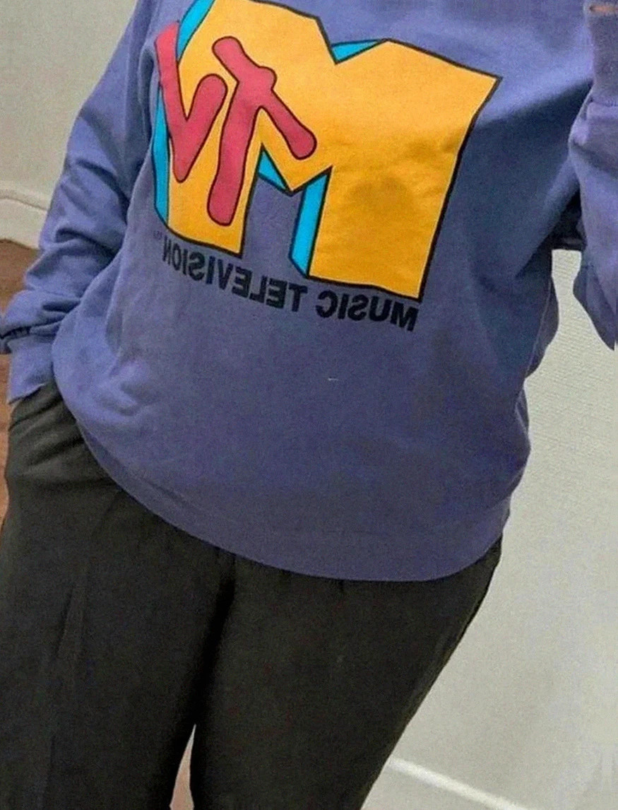 💜 magnifique Sweat Mtv x Bershka – Taille S (femme) – Bershka – taille S / 36 / 8 2