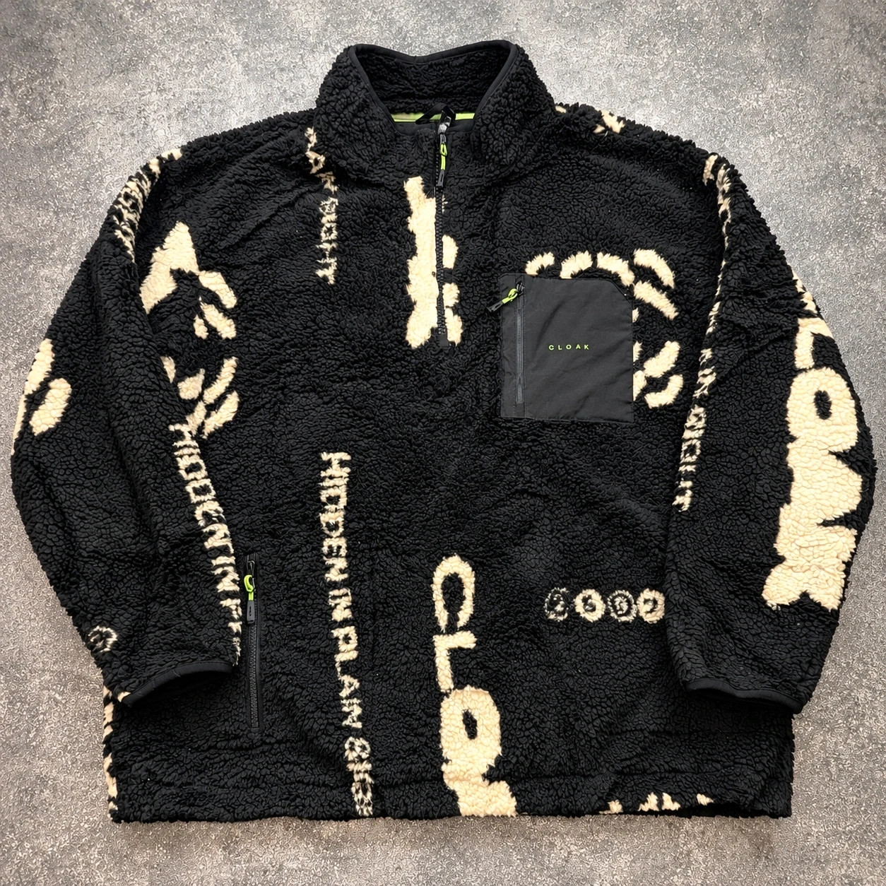CLOAK – Polaire sherpa épaisse noire écrue 2XL – Motifs graphiques – Outdoor streetwear