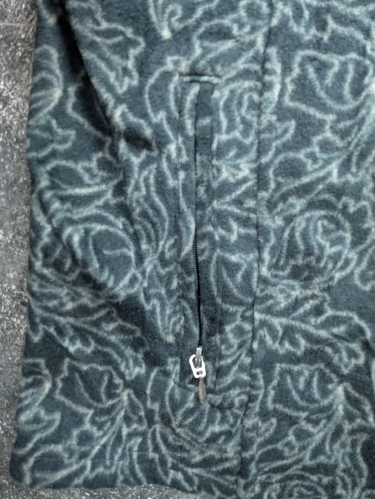 George Classics veste polaire fine fleurie gris anthracite L vintage rétro 90s Y2K – Vintage Dressing – taille L / 40 / 12 4