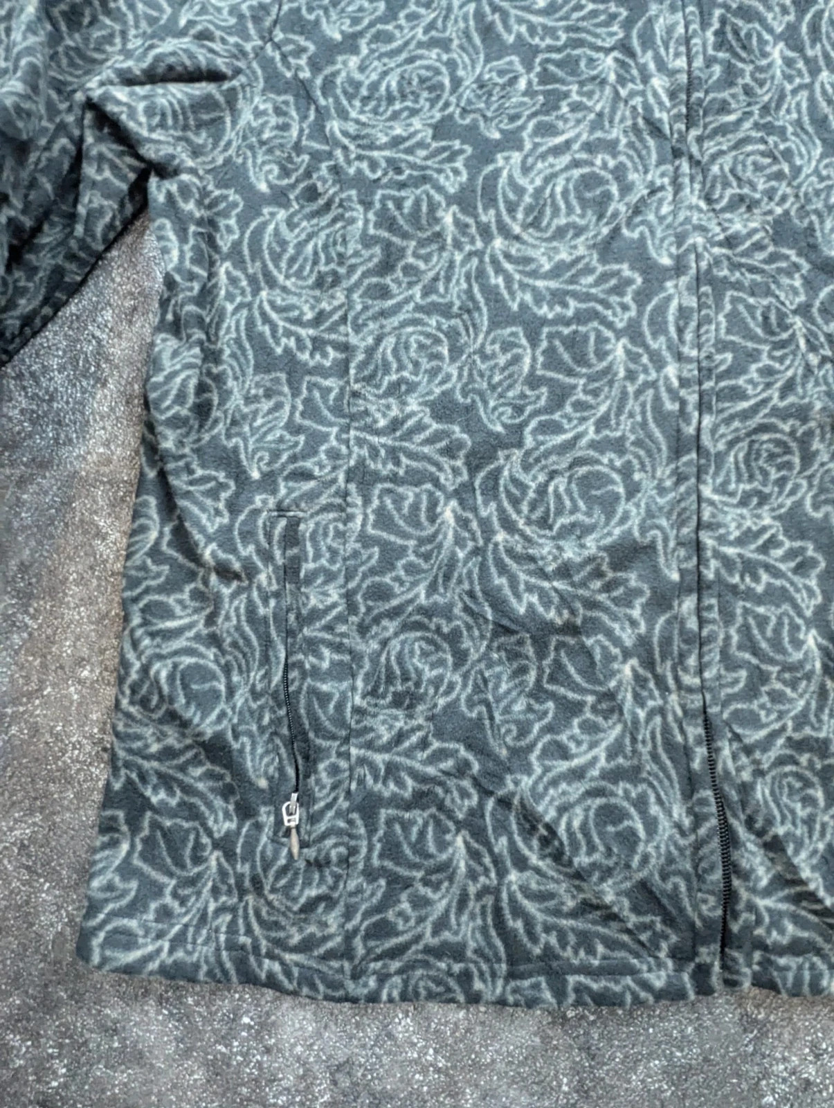 George Classics veste polaire fine fleurie gris anthracite L vintage rétro 90s Y2K – Vintage Dressing – taille L / 40 / 12 3