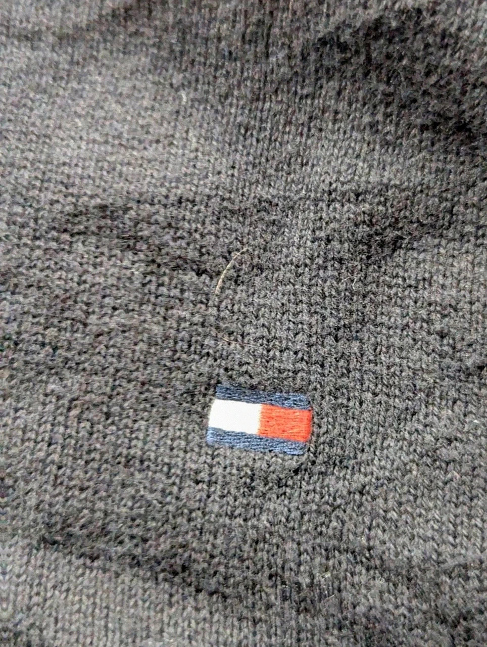 Pull Noir Tommy Hilfiger Homme Col V Brodé Logo Preppy Xl Classic Old Money – Tommy Hilfiger – taille XL 4