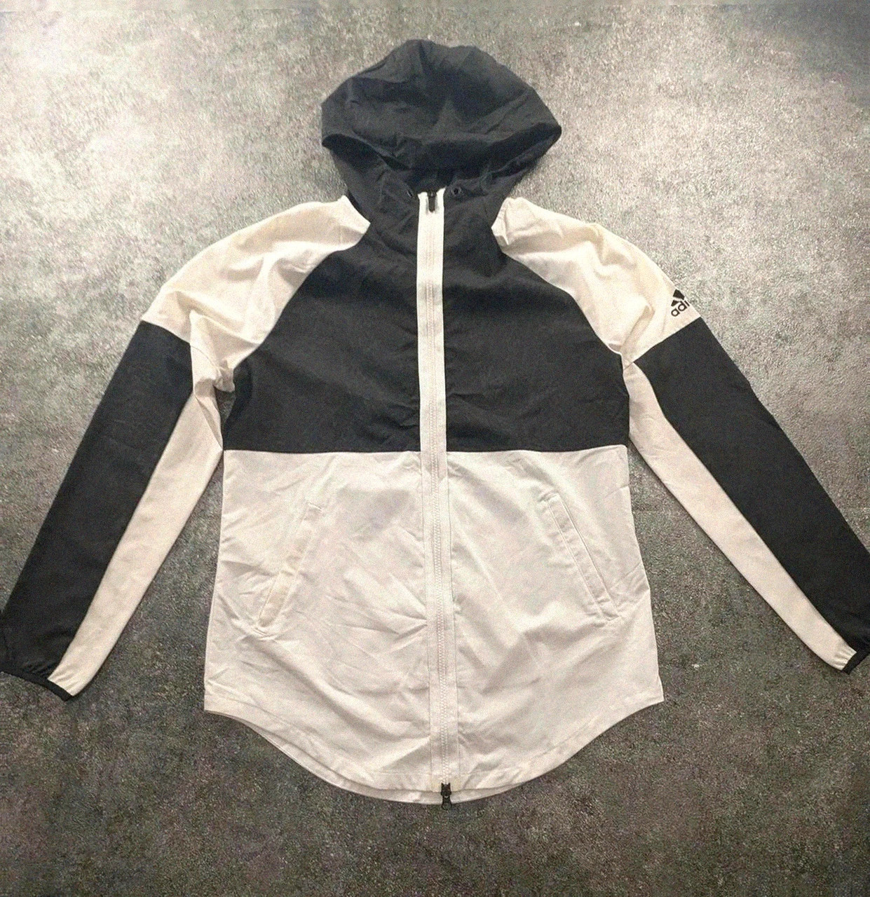 Veste coupe vent adidas noir crème capuche lightweight techwear S CE0284