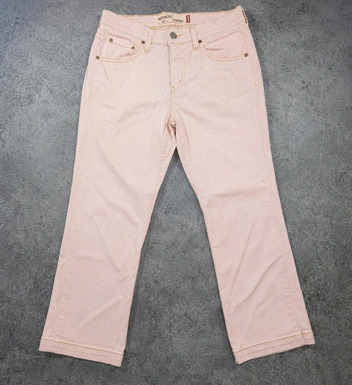 Pantacourt Levi’s 515 Capri rose pastel femme Taille 8 / Fr 38 coupe cropped