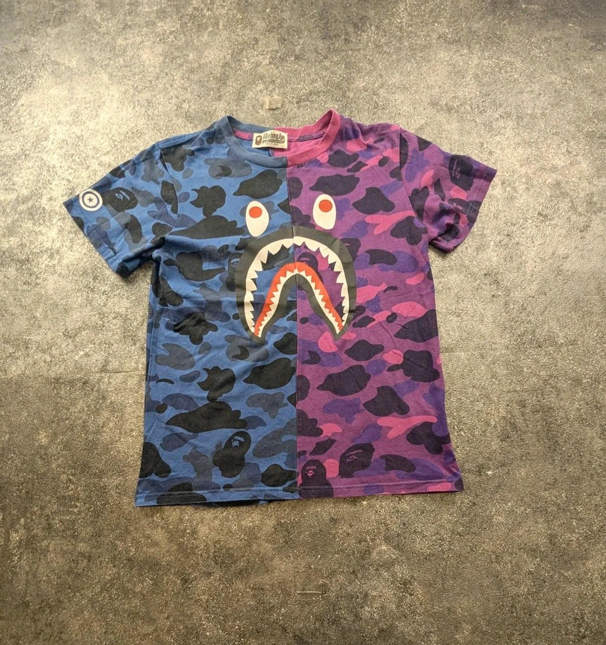 T shirt A Bathing Ape Bape shark camo split bleu violet M streetwear hype