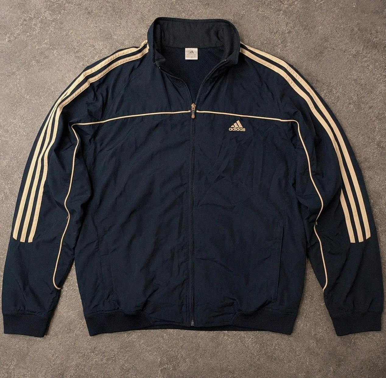 Veste Adidas vintage navy beige stripes y2k track jacket coupe vent sportwear rétro Taille L