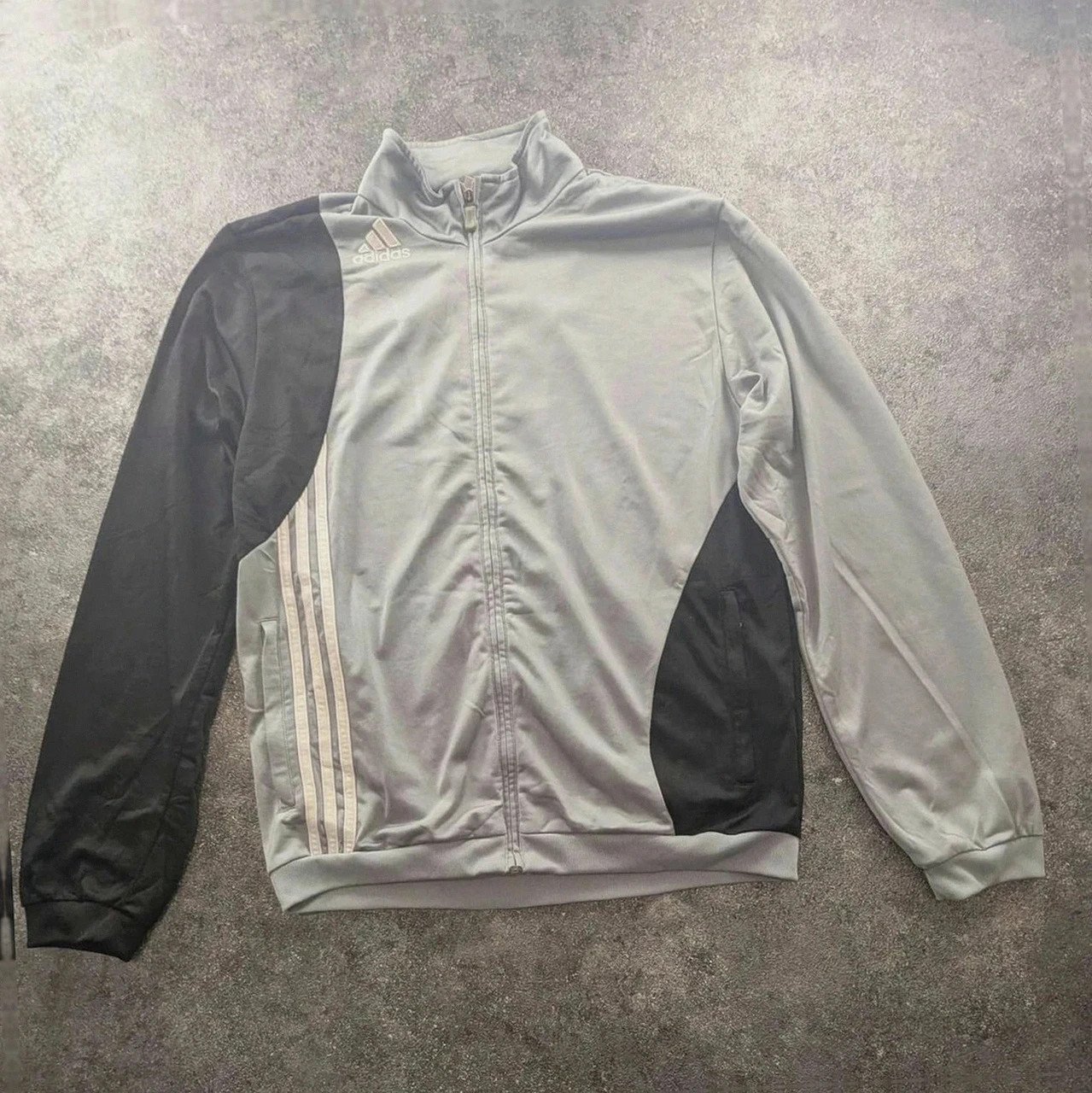 Veste vintage adidas track jacket noir grise zip full 3 bandes sport streetwear Y2K L