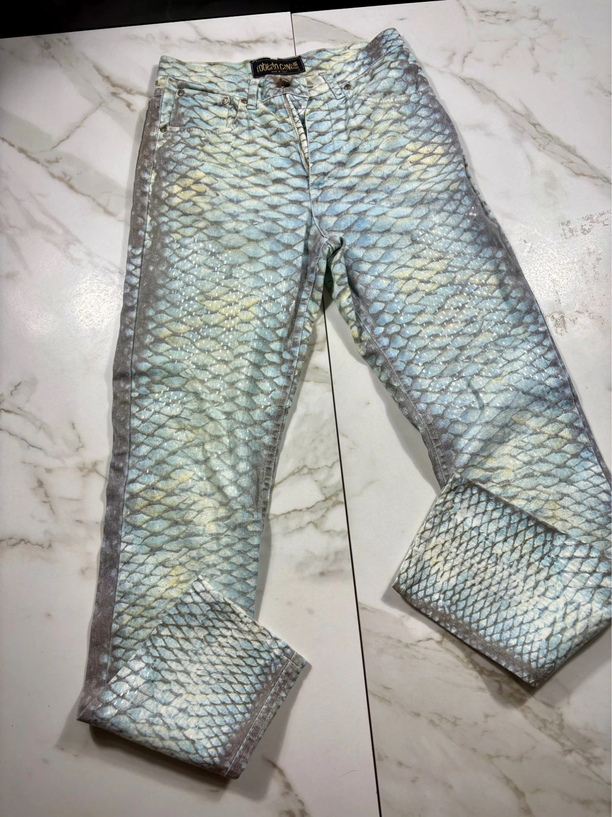 Jean femme Roberto Cavalli imprimé effet python XS Coupe droite évasée – Roberto Cavalli – taille XS / 34 / 6 2