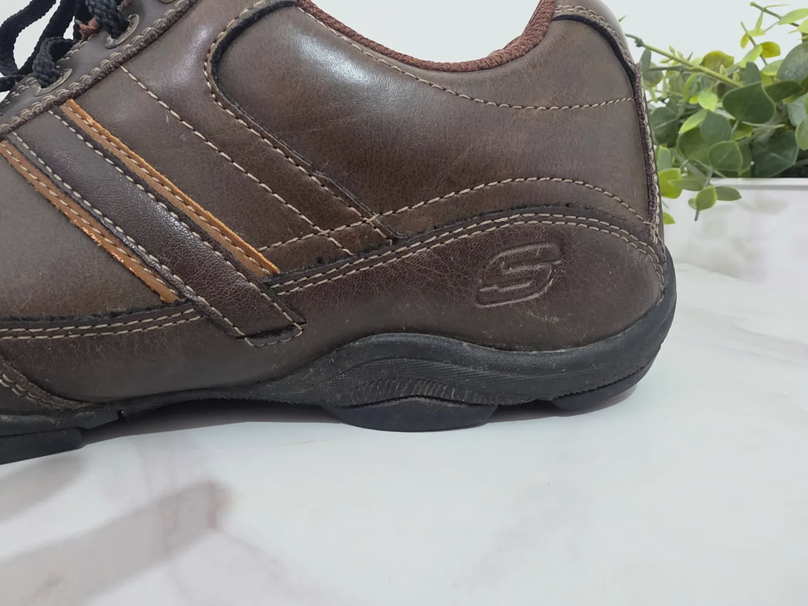 Skechers Men’s Brown Leather Casual Lace-Up Shoes | Size UK 10 / EU 45 – Skechers – taille UK 10 5