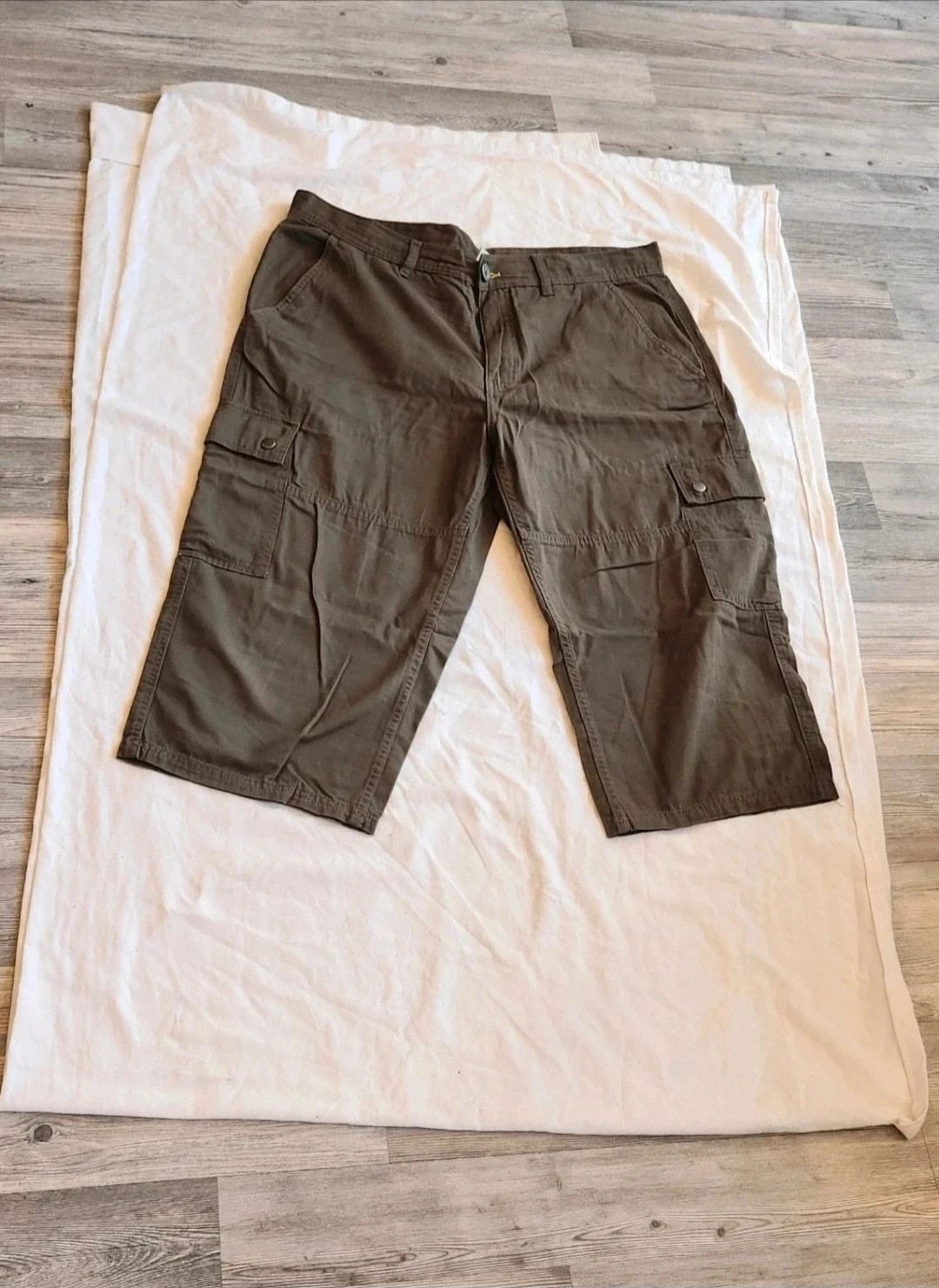 Pantacourt cargo homme - UP2 Fashion - couleur kaki – taille 54 – 100% coton