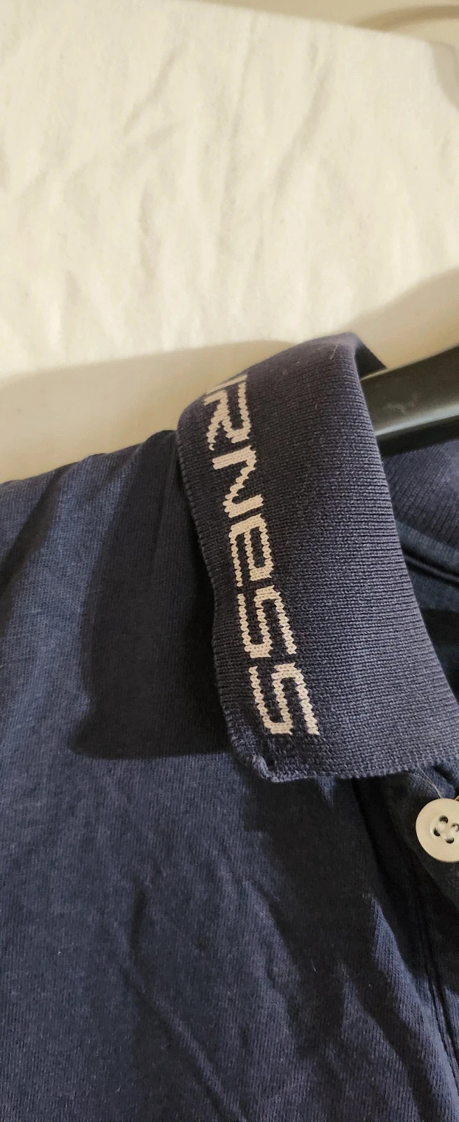 Polo Airness bleu marine – Taille M – Détails brodés – Airness – taille M 4