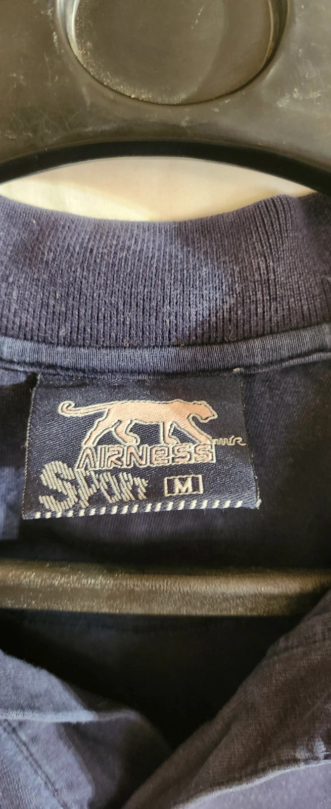Polo Airness bleu marine – Taille M – Détails brodés – Airness – taille M 2