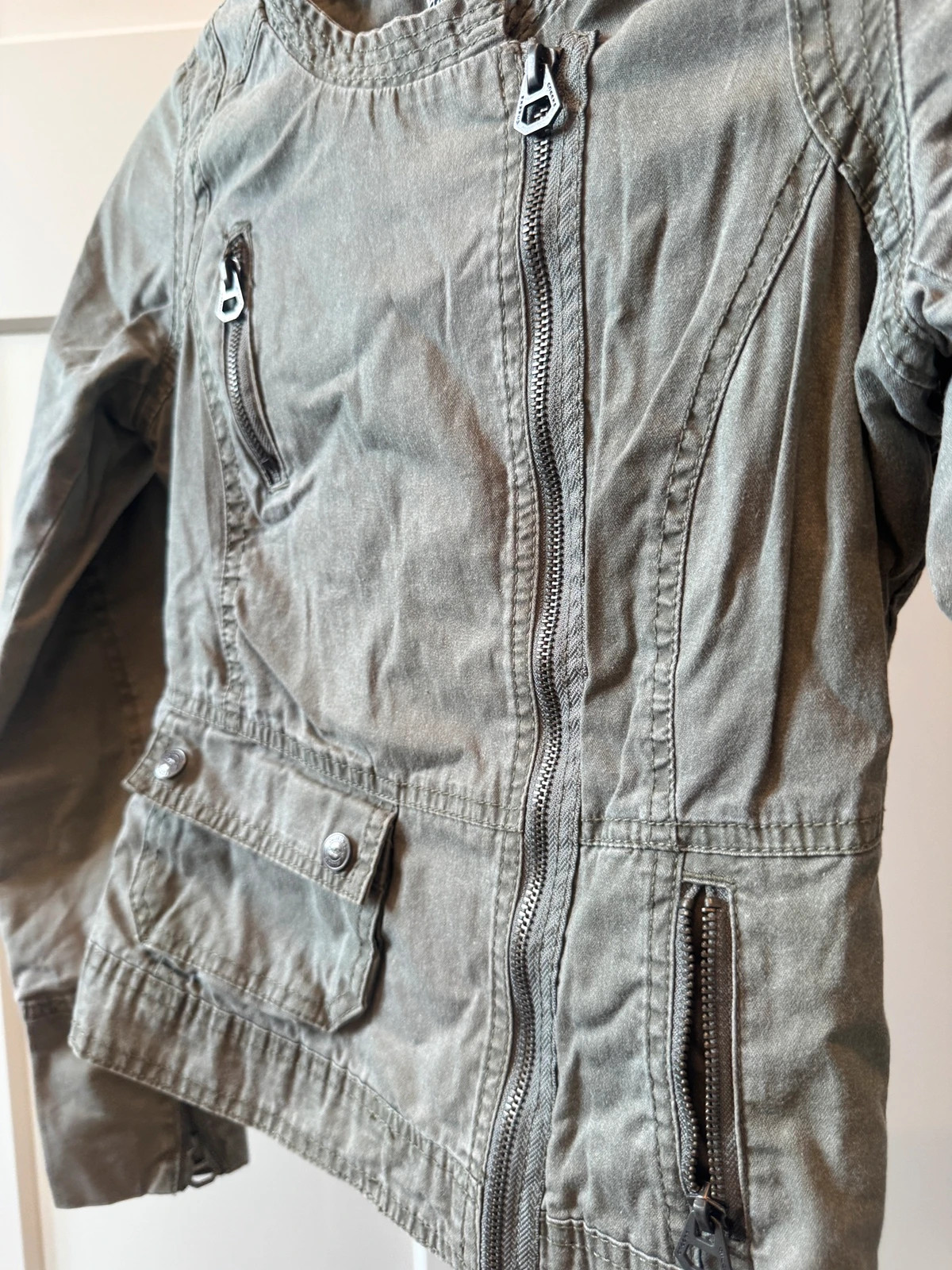 Veste courte ajustée militaire Creeks vintage 90s – Vintage Dressing – taille XS / 34 / 6 3