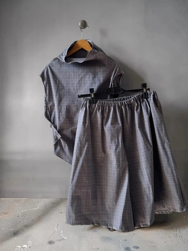 Ensemble asymétrique avant-garde design fait main sur mesure carreaux – Fait Main – taille XS / 34 / 6