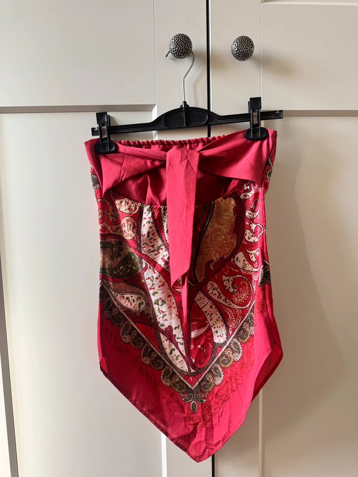 Top bustier asymétrique vintage style foulard paisley rouge – Vintage Dressing – taille S / 36 / 8 2