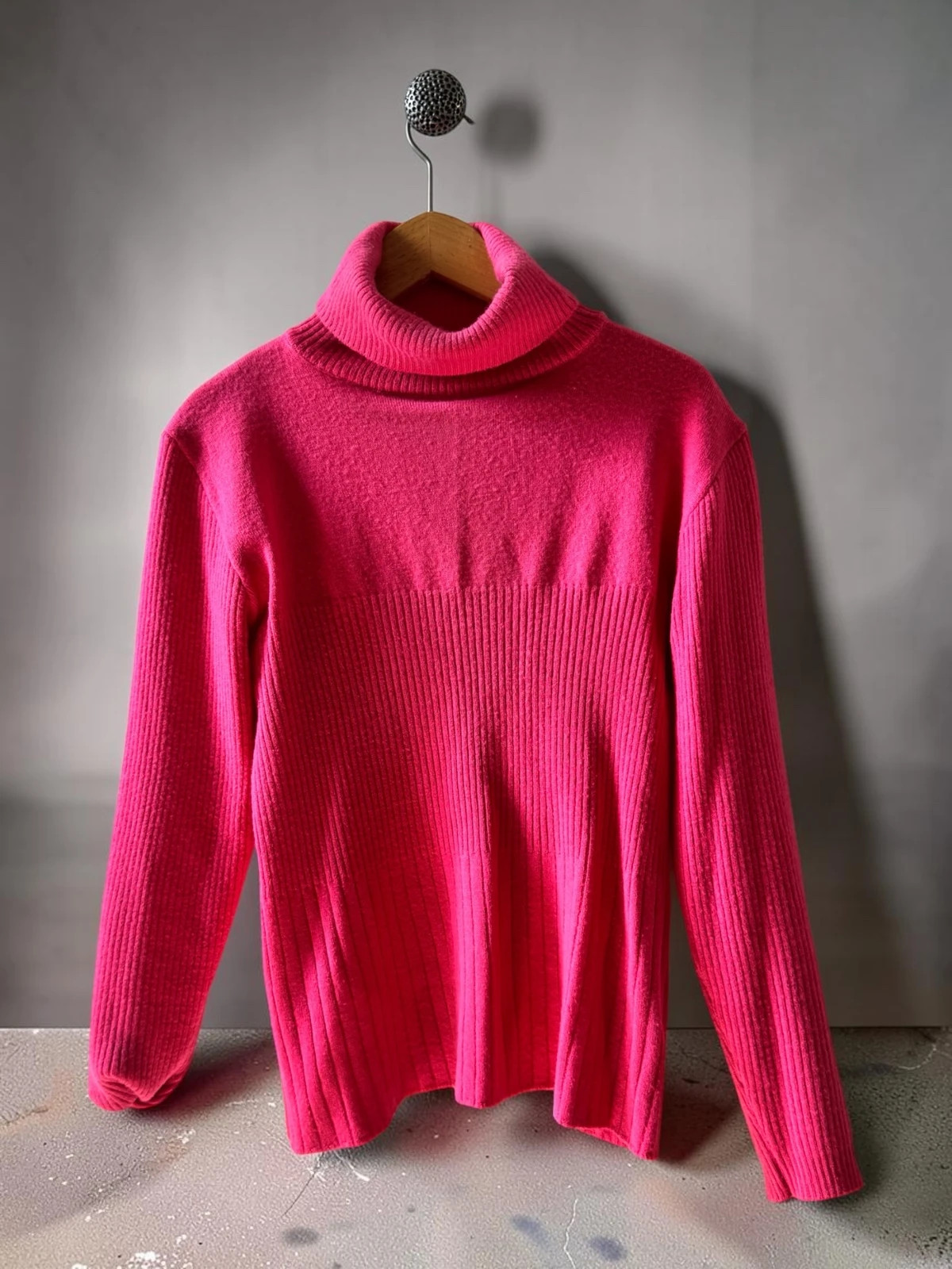 Pull col roulé rose fushia moulant vintage y2k laine