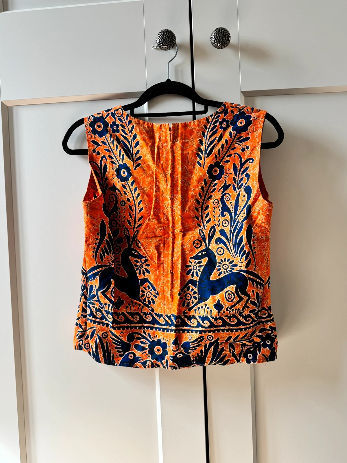 Top court sans manches vintage orange bleu imprimé animaux folklore – Vintage Dressing – taille S / 36 / 8 2
