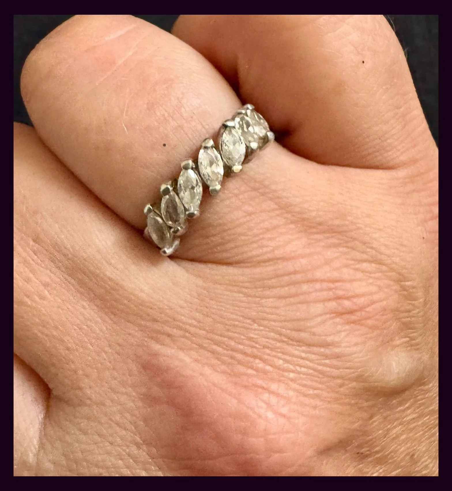 Anillo plata vintage con piedras zirconitas blancas 🦋