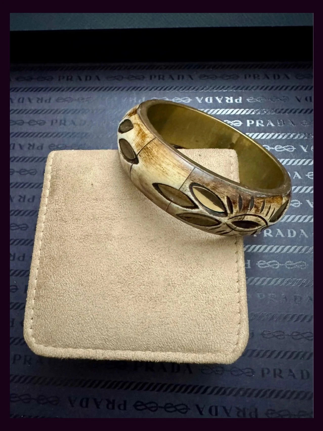 Brazalete ancho vintage 🦋 – Vintage Dressing