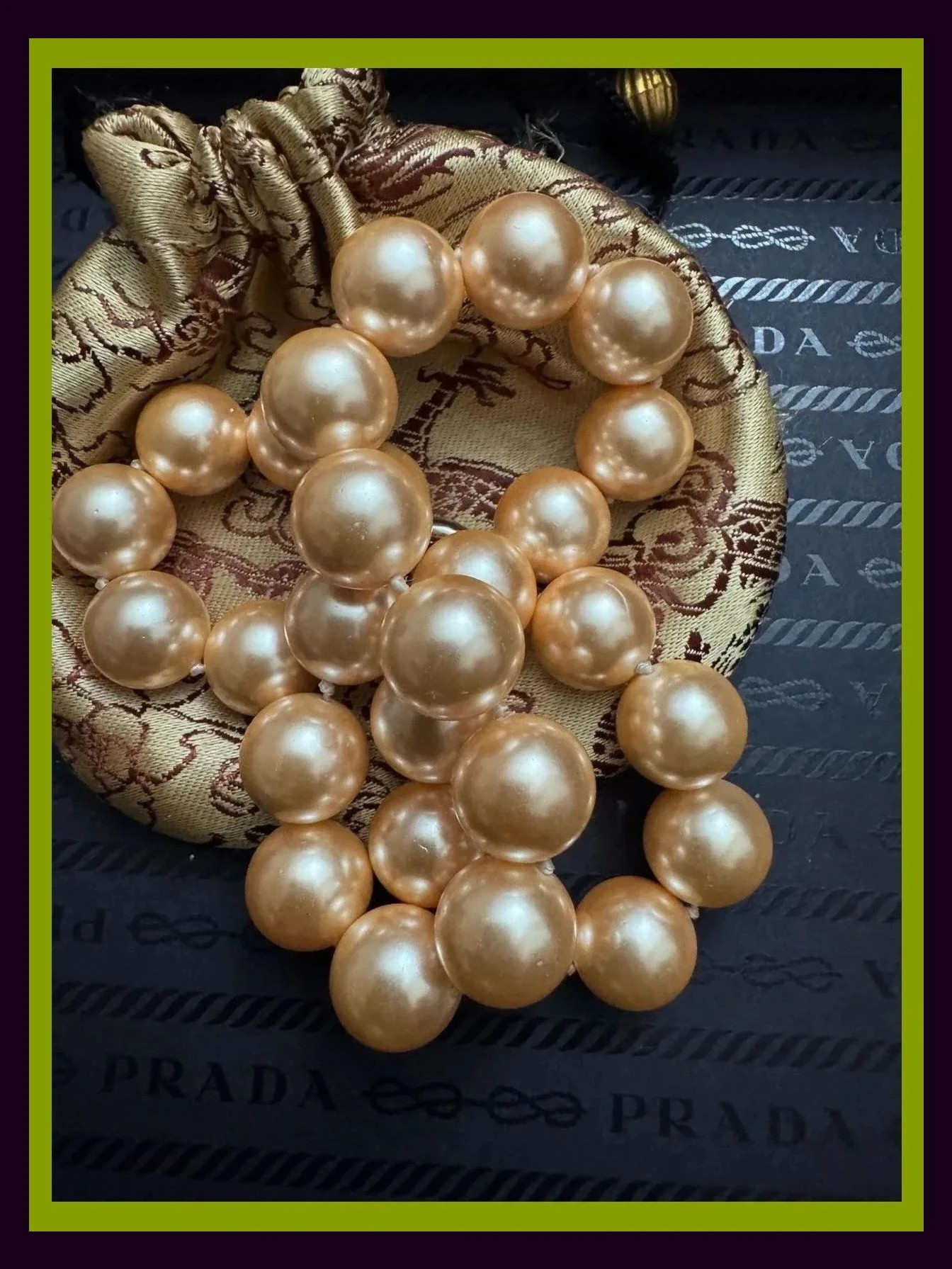 Collar perlas de laboratorio con cierre acero 🦋 – Vintage Dressing 2